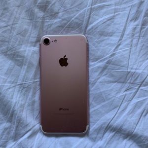 iPhone 📱 7  rose gold